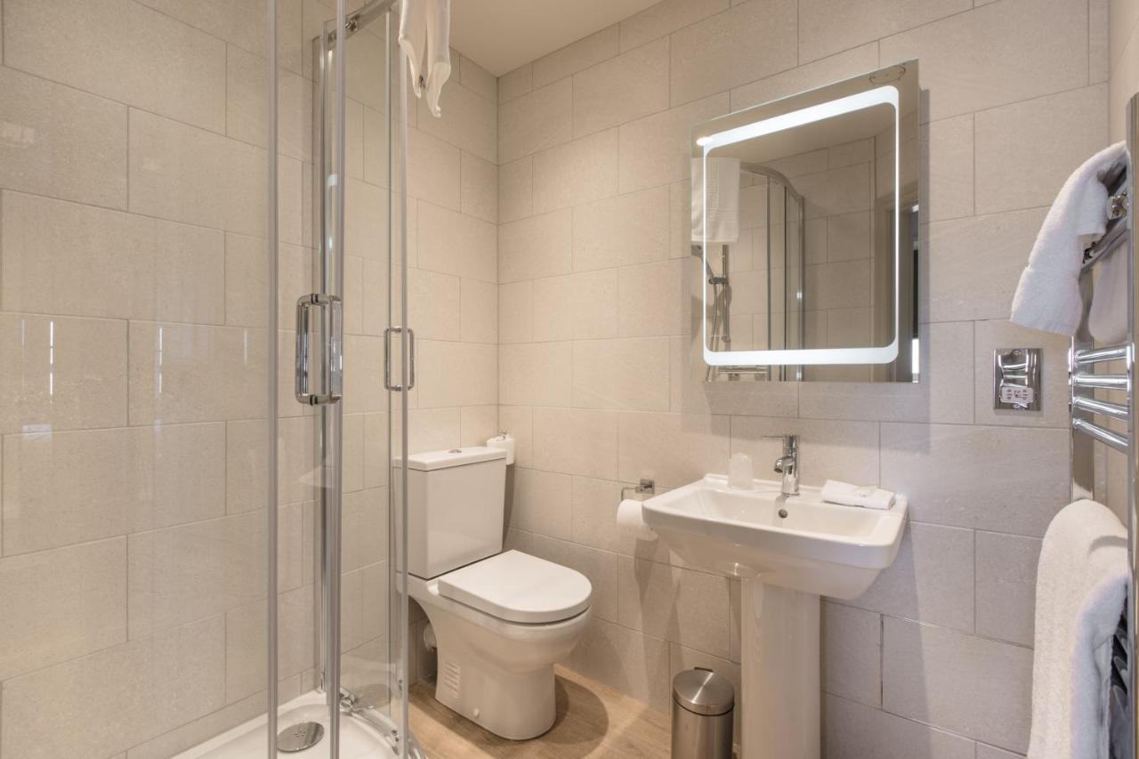 קאסלטאון The George Hotel מראה חיצוני תמונה