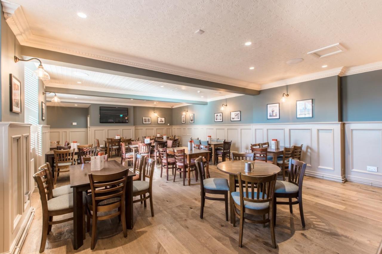 קאסלטאון The George Hotel מראה חיצוני תמונה