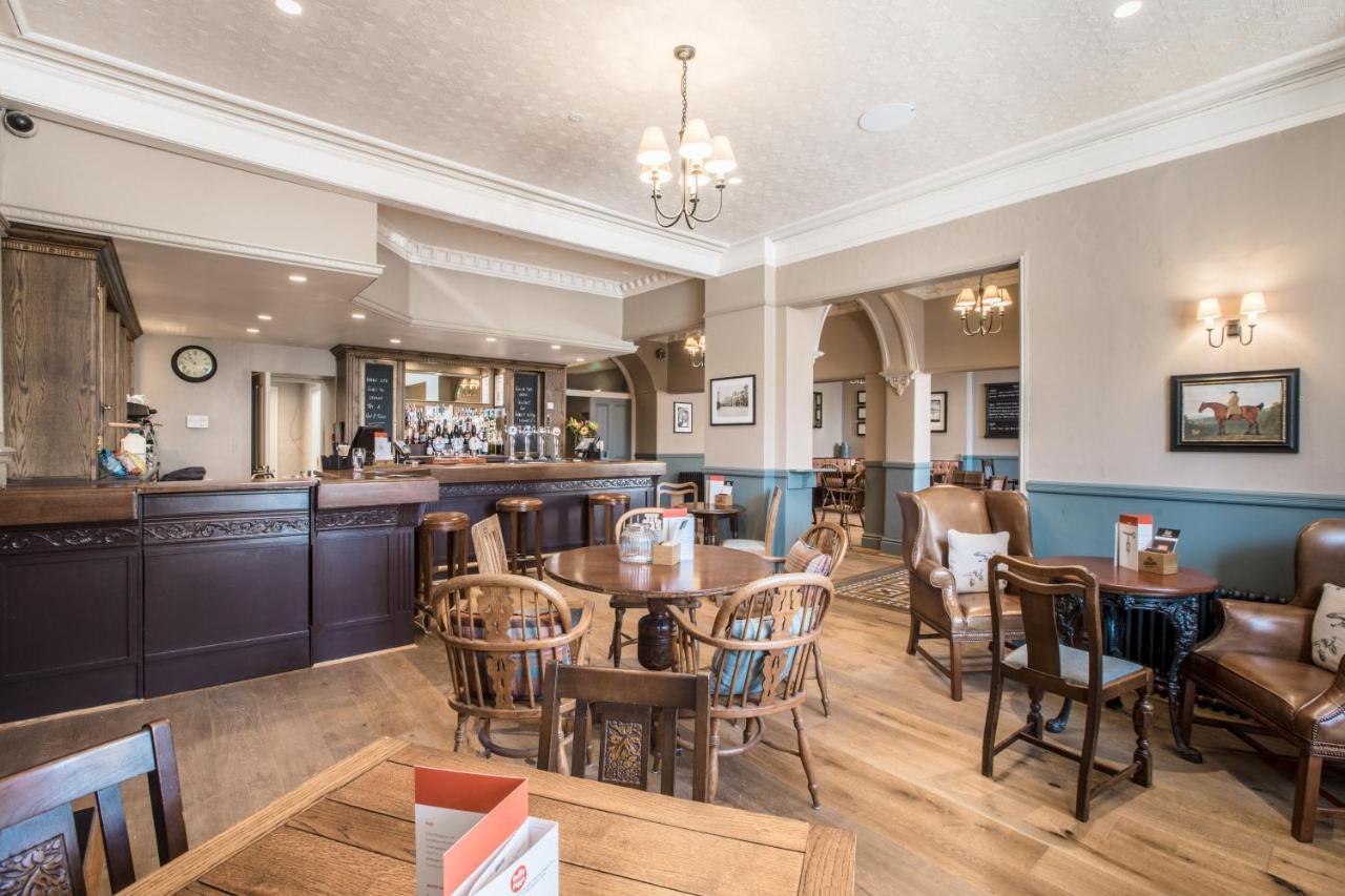 קאסלטאון The George Hotel מראה חיצוני תמונה